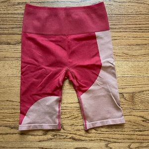 Fabletics biker short red/brown